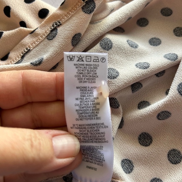 Adrianna Papell Light Pink and Black Relaxed Blouse with 3/4 sleeves - Picture 5 of 7